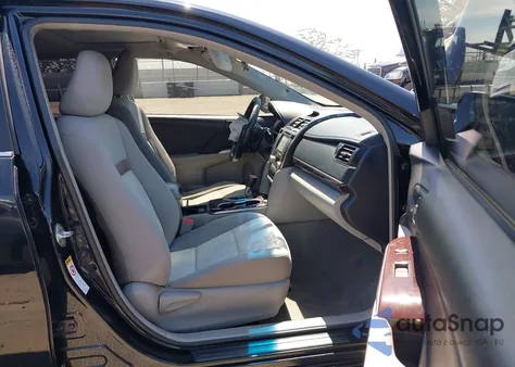 2013 Toyota Camry Xle z USA, uszkodzony, nr VIN 4T4BF1FKXDR326779